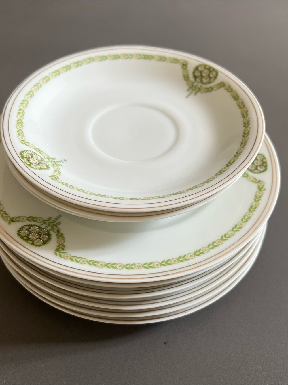Vintage Weimar Porzellan Green Daisy Plates